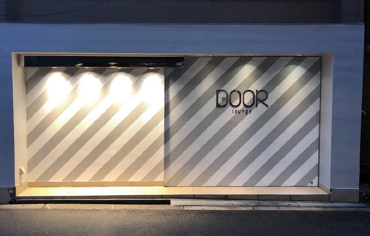 DOOR LOUNGE 北新地 店内写真